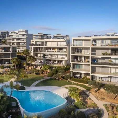 Sun Retreat Portimao, With Pool And Private Balcony דירה
