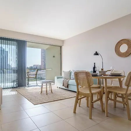 Sun Retreat Portimao, With Pool And Private Balcony * Portimão